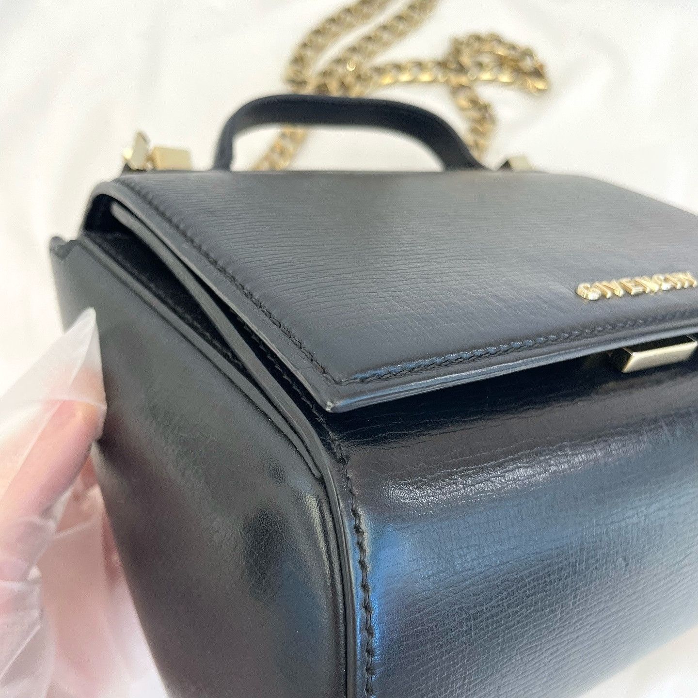Givenchy Givenchy Black Logo Leather Handle Bag Size ONE SIZE - 8 Thumbnail