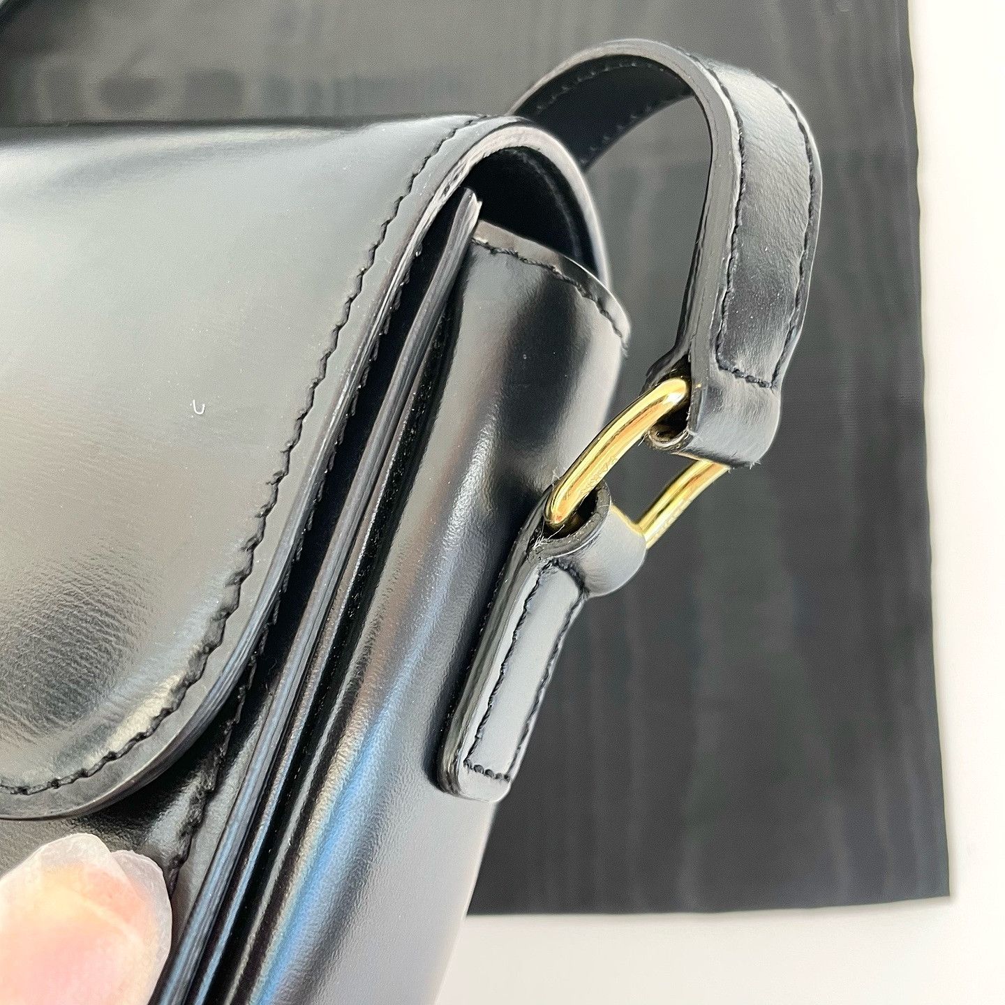 Celine CELINE Triomphe Leather Shoulder Bag Black Size ONE SIZE - 15 Thumbnail