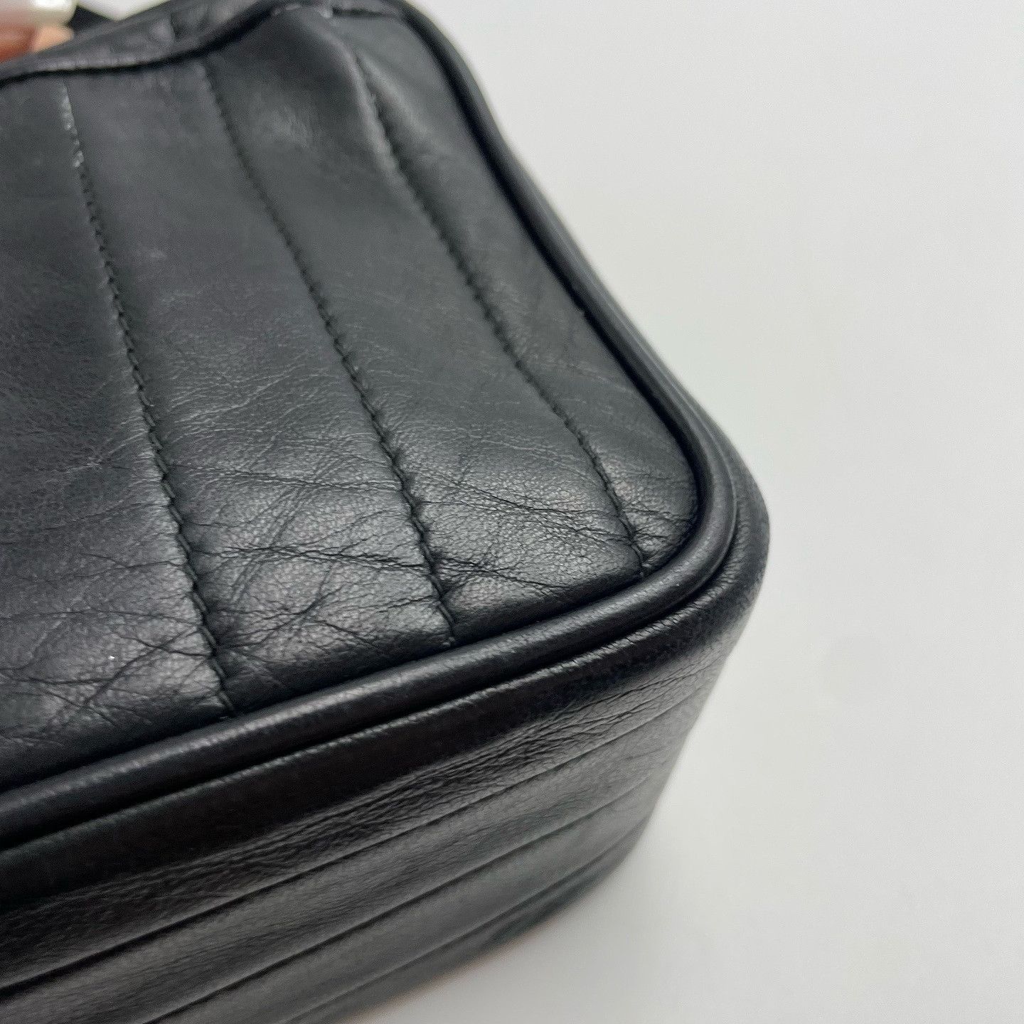 Chanel CHANEL Vintage Quilted Leather Tassel Camera Bag Size OS Size ONE SIZE - 12 Thumbnail