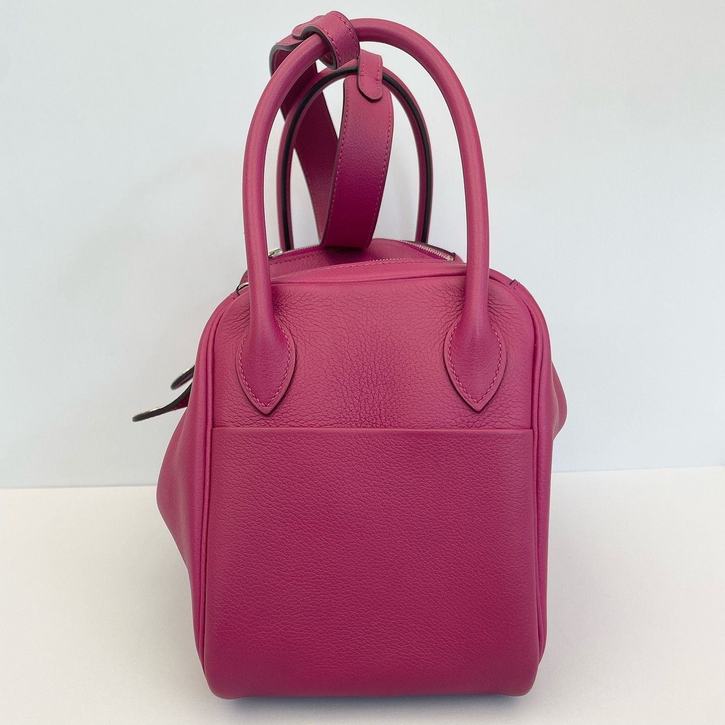 Hermes Hermès Lindy 26 Evercolor Leather Handbag Size 26 Size ONE SIZE - 3 Thumbnail
