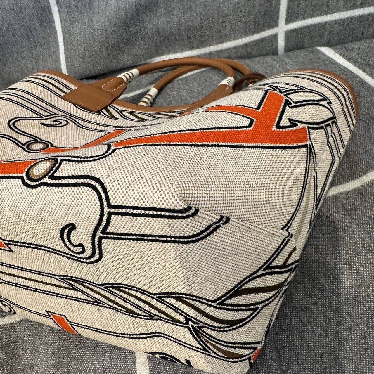 Hermes Hermès Steeple 25 Horse Print Canvas Tote Bag Size ONE SIZE - 12 Thumbnail