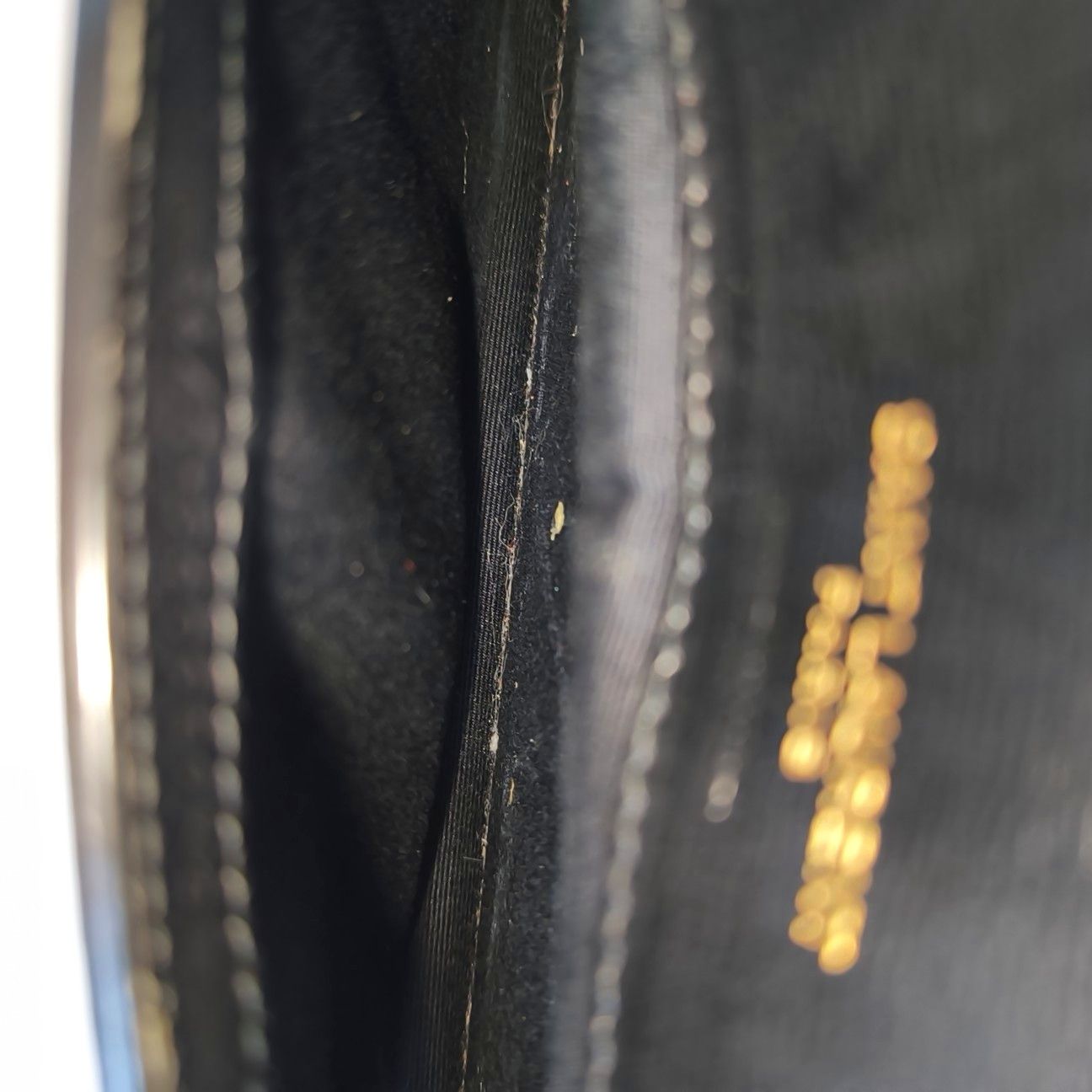 Saint Laurent Paris Saint Laurent Monogram Leather Shoulder Bag Black Size ONE SIZE - 9 Thumbnail