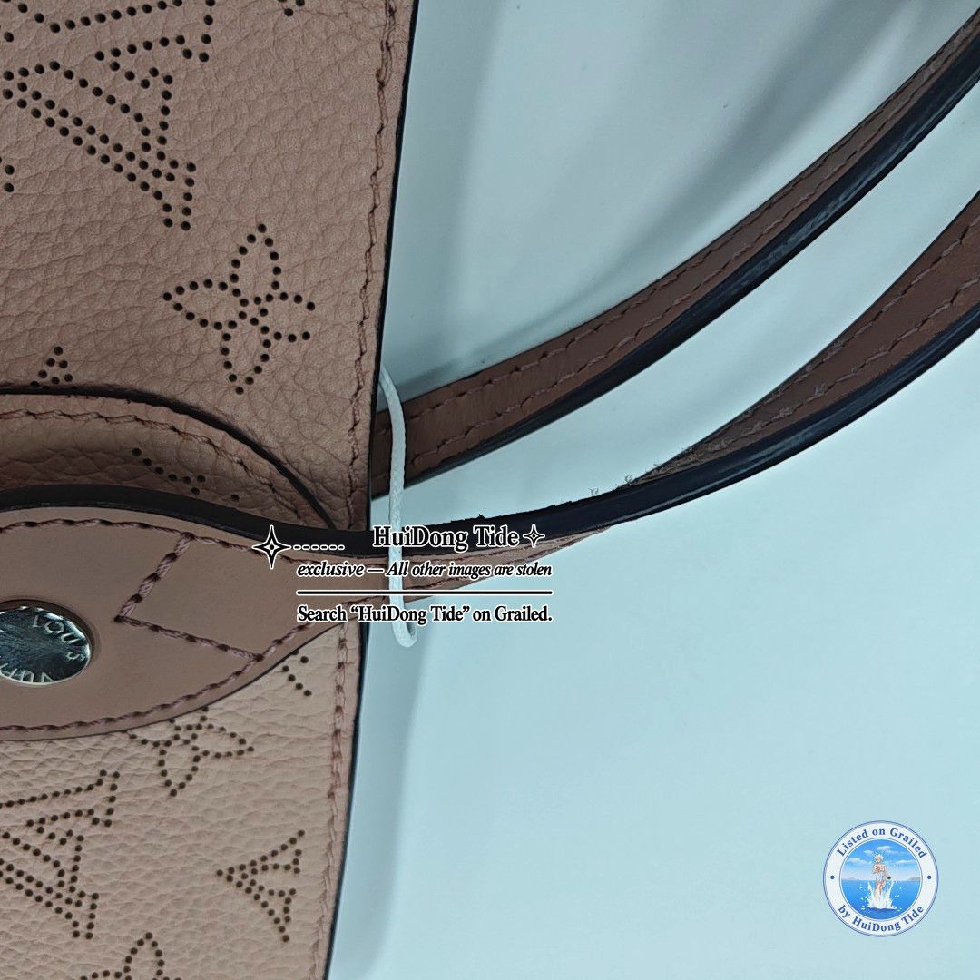Louis Vuitton Louis Vuitton Hina PM Perforated Leather Bag Size ONE SIZE - 10 Thumbnail