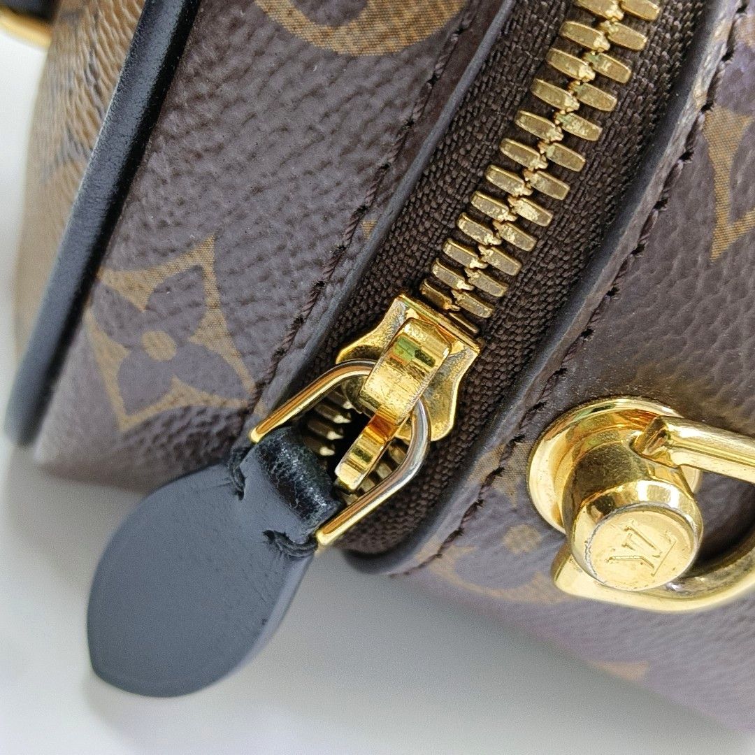 Louis Vuitton Louis Vuitton Monogram Vanity PM Handle Bag Size ONE SIZE - 14 Thumbnail