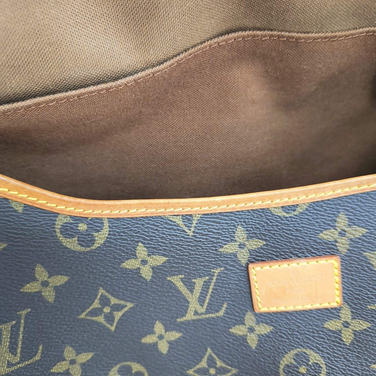 Louis Vuitton Louis Vuitton Monogram Saumur 35 Shoulder Bag Size ONE SIZE - 15 Thumbnail
