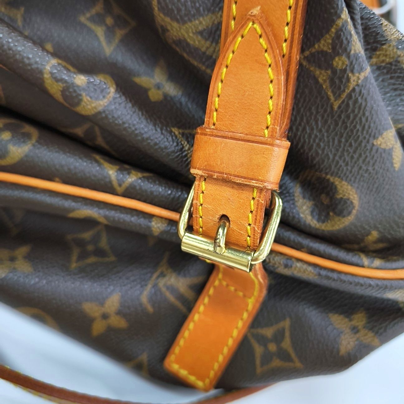Louis Vuitton Louis Vuitton Monogram Saumur 35 Shoulder Bag Size ONE SIZE - 11 Thumbnail