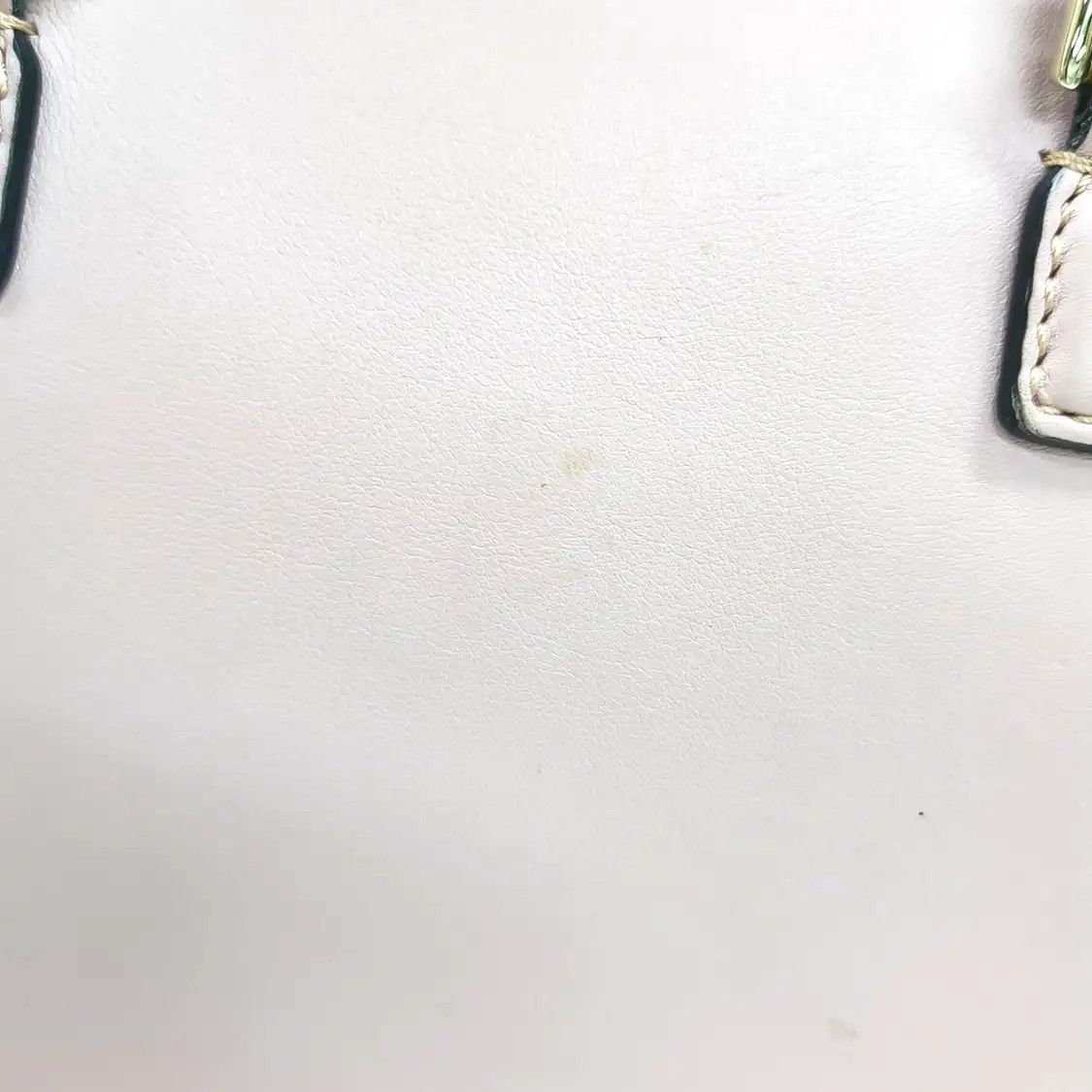 Valentino VALENTINO Rockstud light pinkcowhide leather stud shoulder bag handbag crossbody Size ONE SIZE - 11 Thumbnail