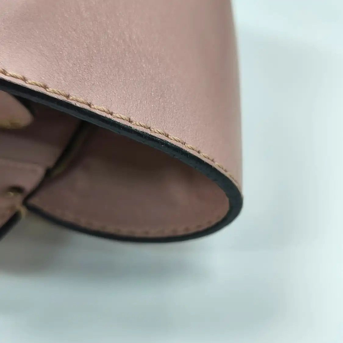 Valentino VALENTINO Rockstud light pinkcowhide leather stud shoulder bag handbag crossbody Size ONE SIZE - 14 Thumbnail