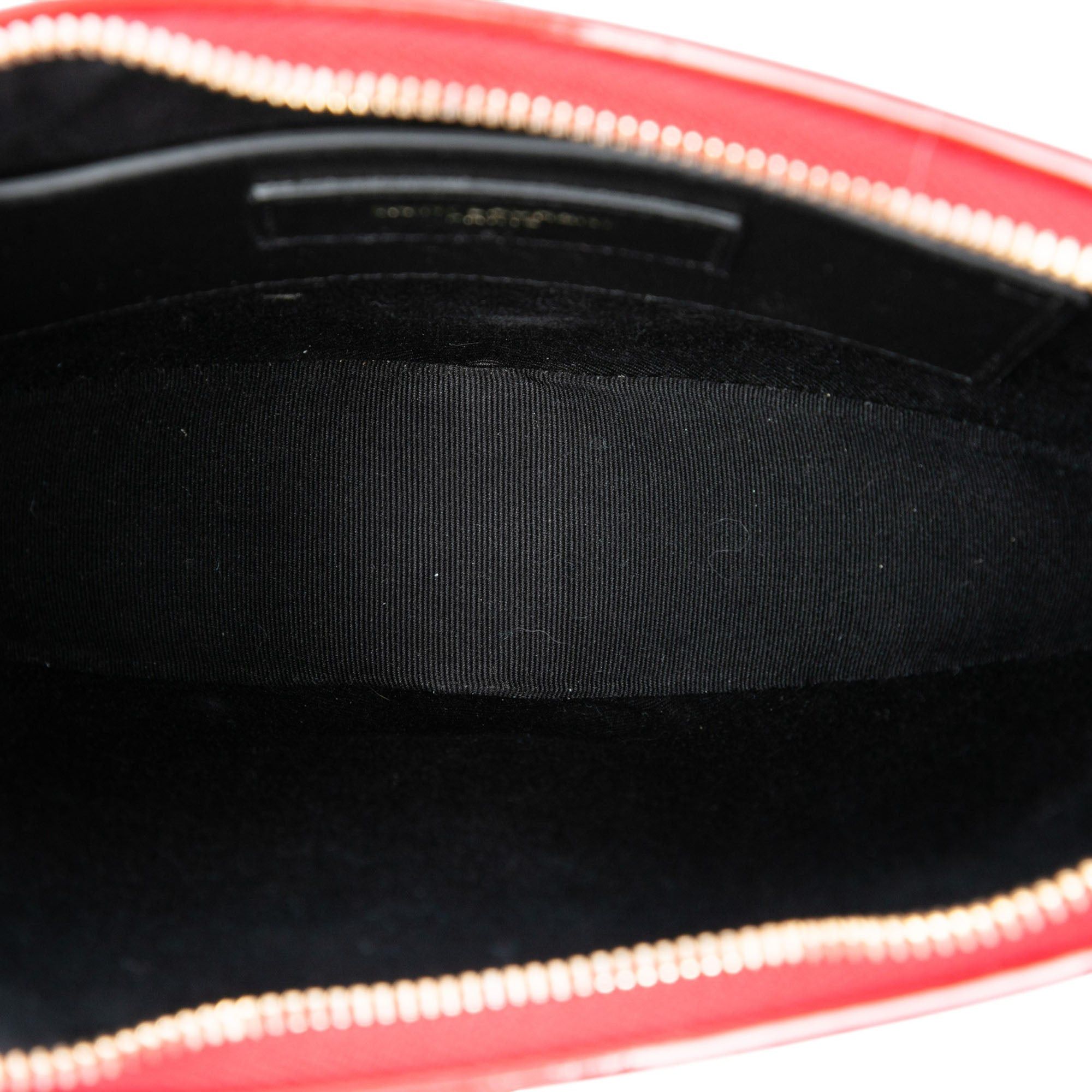 Saint Laurent Paris Patent Sac Coeur Heart Crossbody Size ONE SIZE - 4 Thumbnail