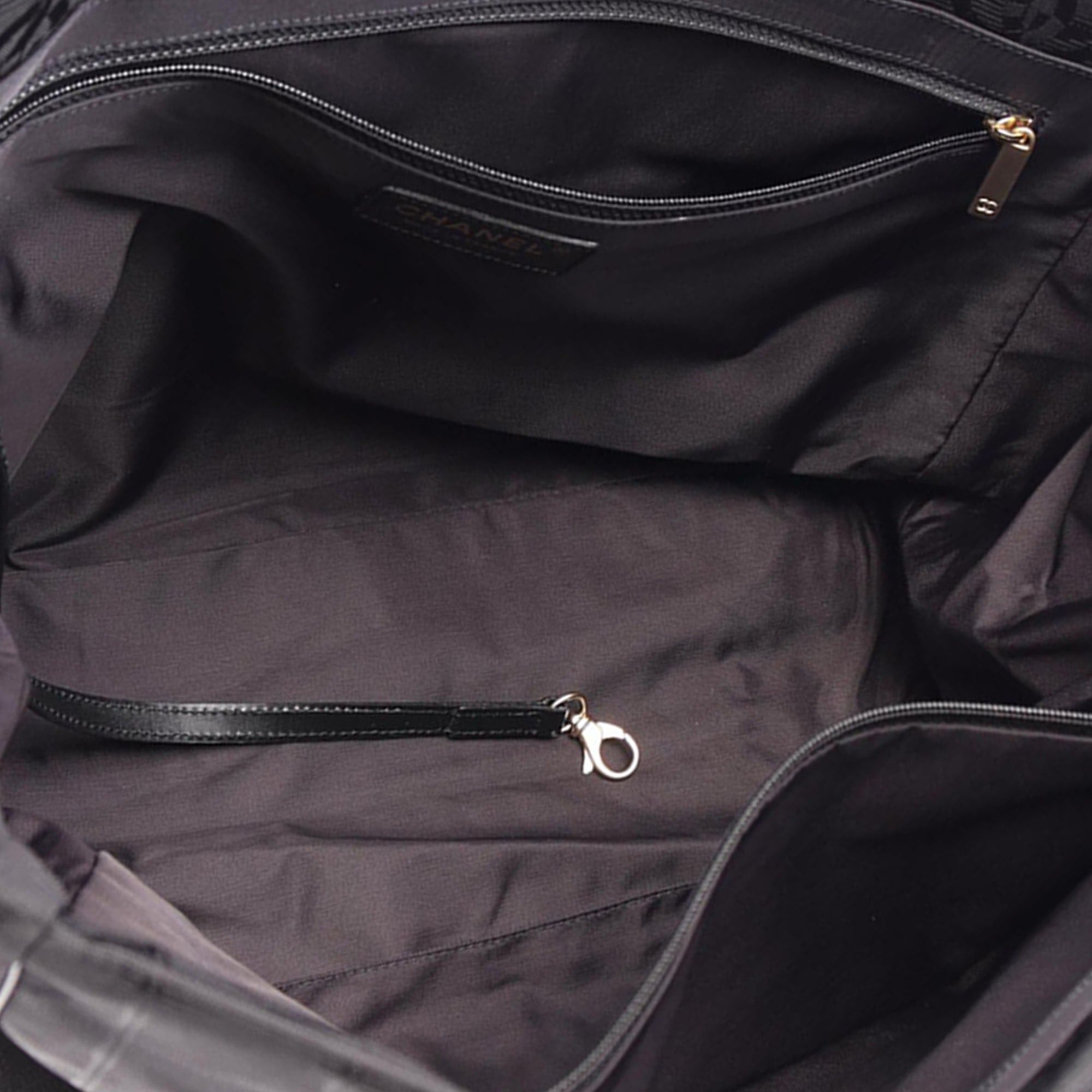 Chanel New Travel Line Nylon Tote Size ONE SIZE - 3 Thumbnail