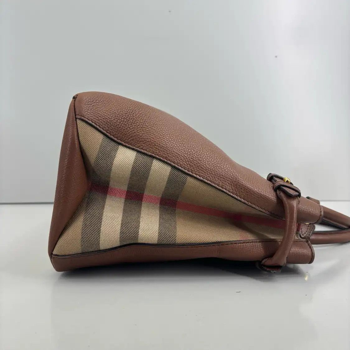 Burberry BURBERRY The Banner Medium brown cowhide leather war horse plaid handbag Size ONE SIZE - 3 Thumbnail
