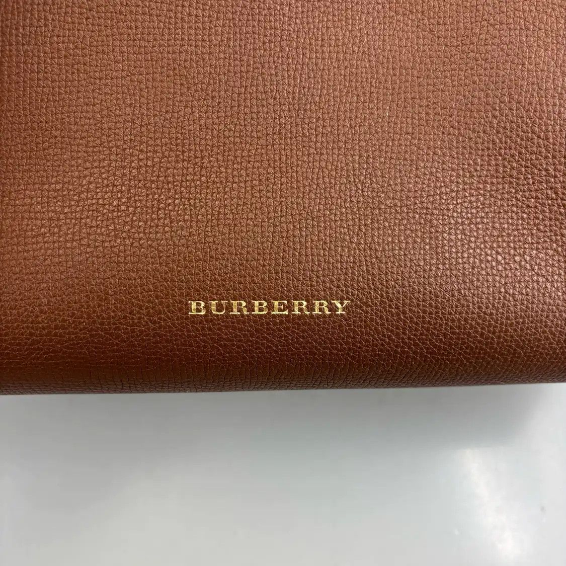 Burberry BURBERRY The Banner Medium brown cowhide leather war horse plaid handbag Size ONE SIZE - 9 Thumbnail