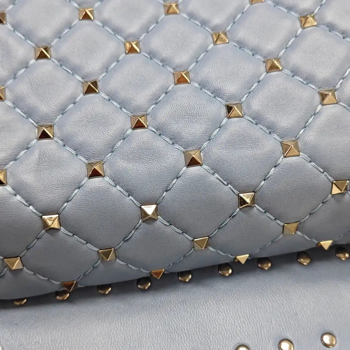 Valentino VALENTINO Spike Up light bluesheepskin stud quilted shoulder bag handbag crossbo Size ONE SIZE - 15 Thumbnail