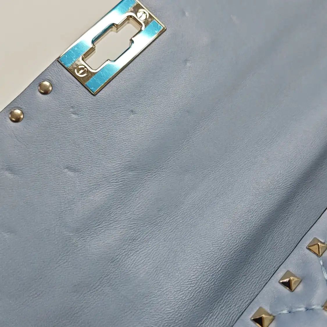 Valentino VALENTINO Spike Up light bluesheepskin stud quilted shoulder bag handbag crossbo Size ONE SIZE - 9 Thumbnail