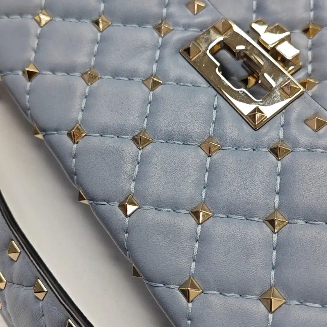 Valentino VALENTINO Spike Up light bluesheepskin stud quilted shoulder bag handbag crossbo Size ONE SIZE - 12 Thumbnail