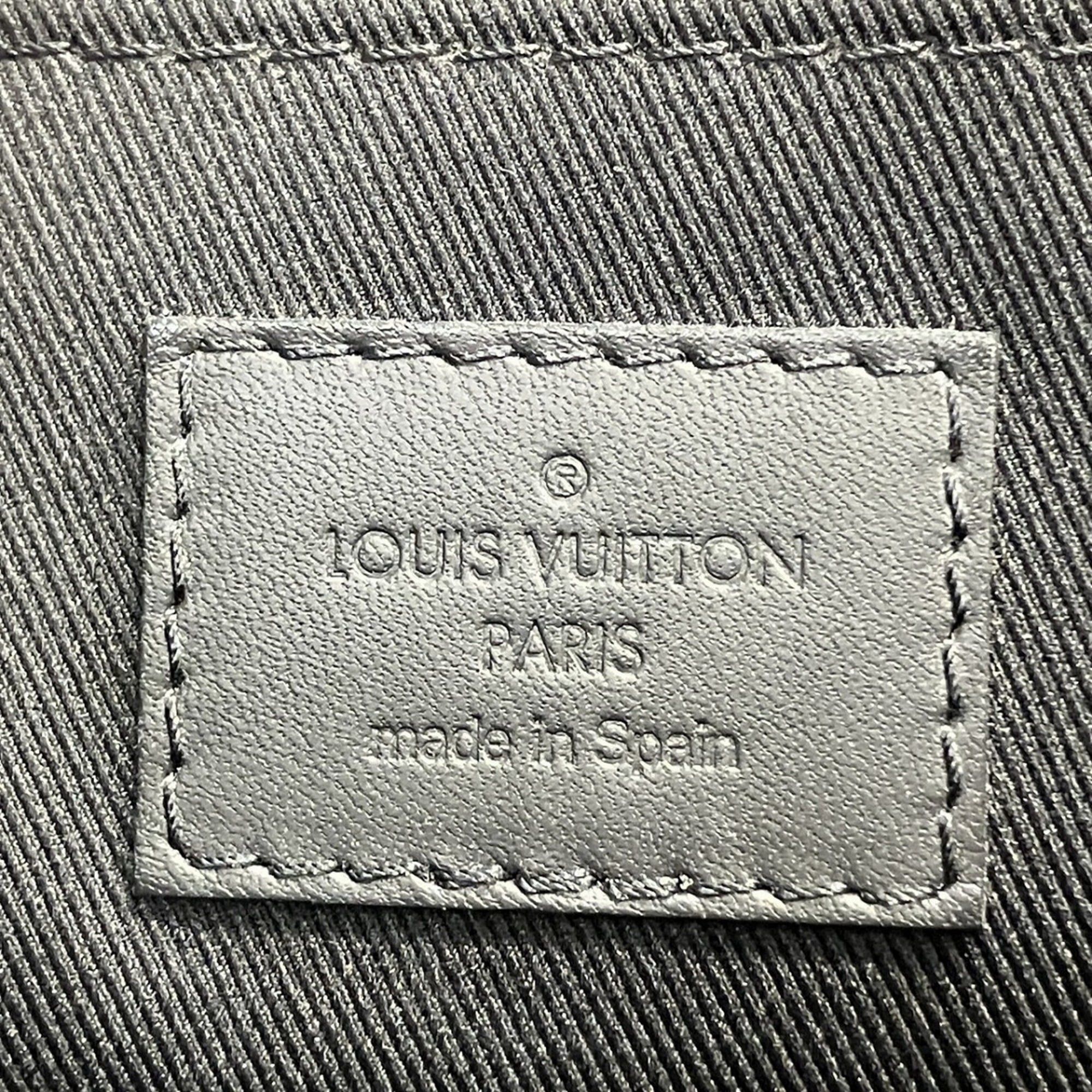 Louis Vuitton Louis Vuitton Pochette Discovery Clutch Bag, Monogram Shadow Leather, M62903 Size ONE SIZE - 4 Thumbnail