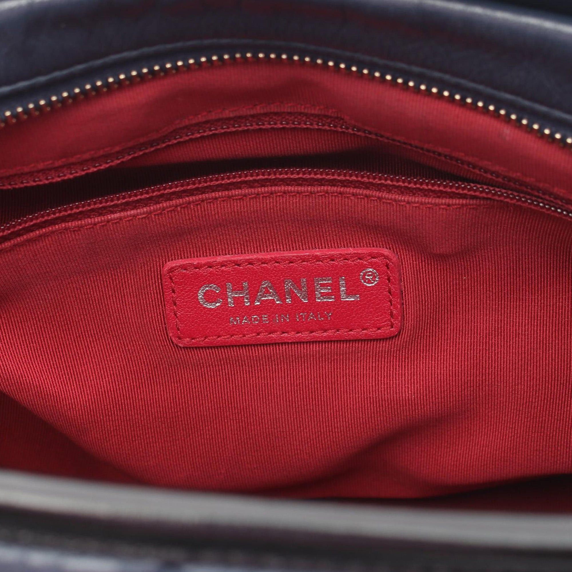 Chanel Bicolor Aged Calfskin Gabrielle Crossbody Size ONE SIZE - 4 Thumbnail