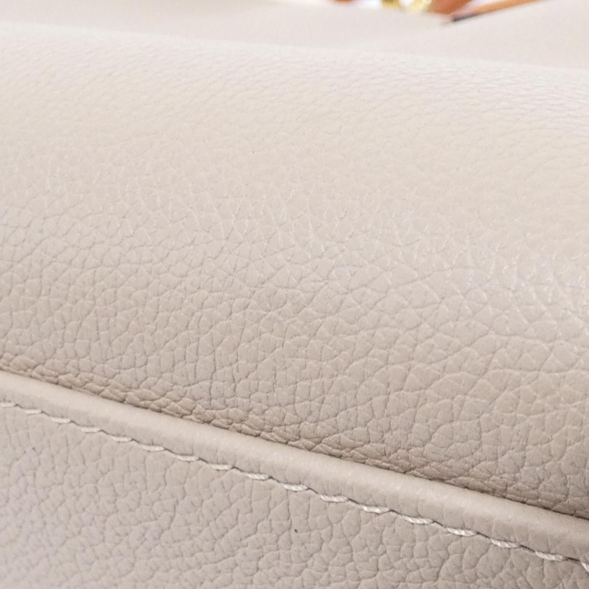 Louis Vuitton Louis Vuitton On My Side MM M53825 Handbag Size ONE SIZE - 3 Thumbnail