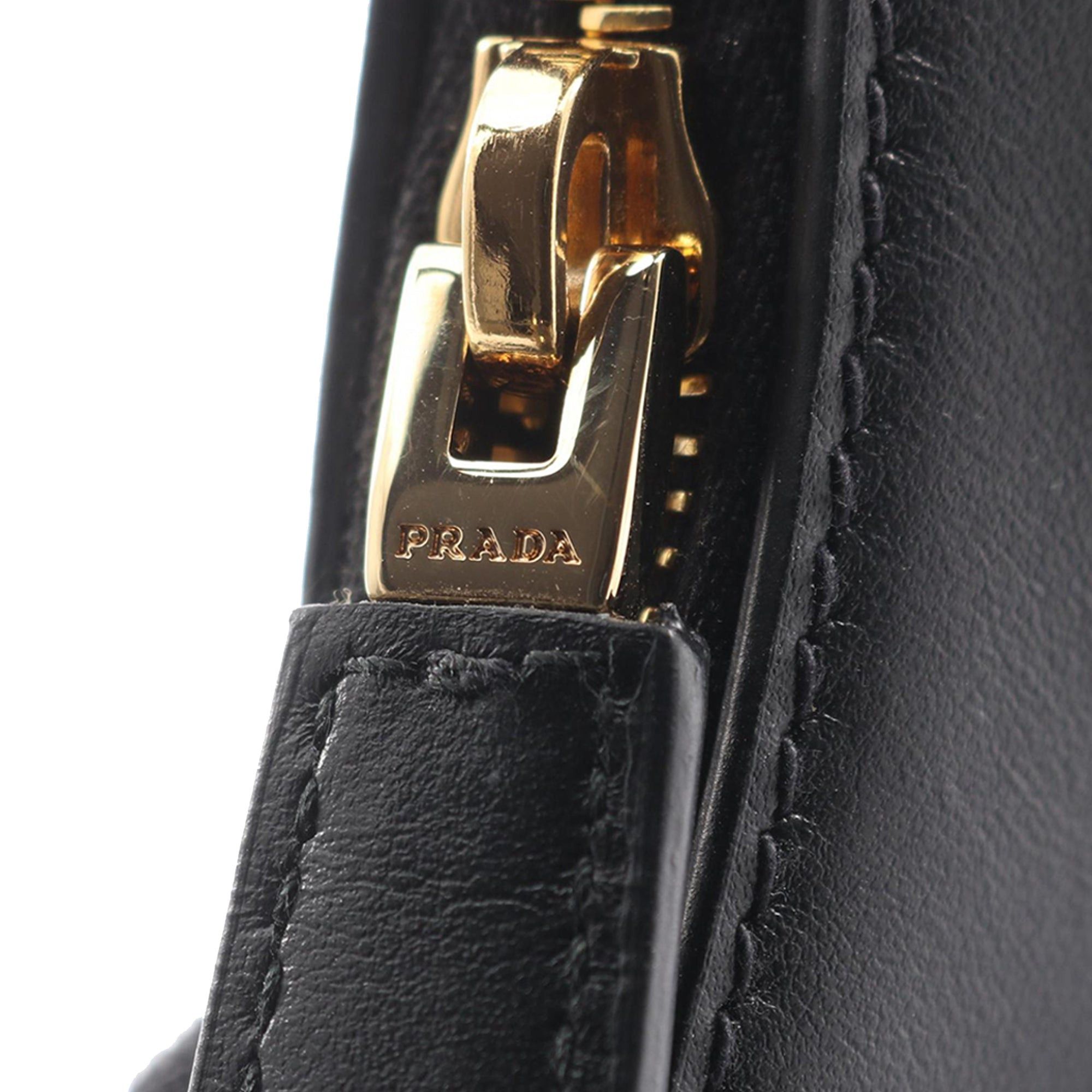 Prada Smal Soft Calf Arque Shoulder Bag Size ONE SIZE - 6 Thumbnail