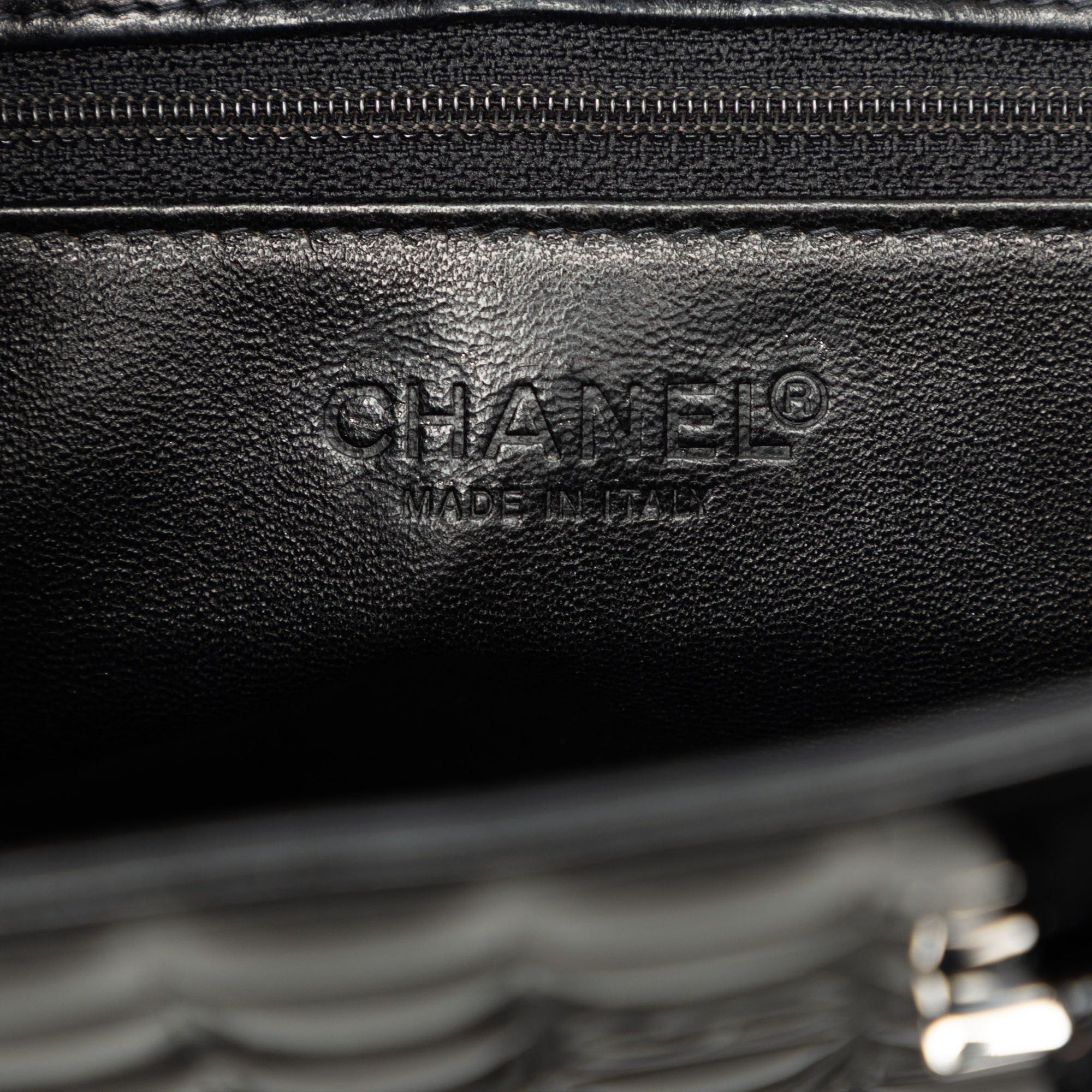Chanel CC Chocolate Bar Patent Tote Size ONE SIZE - 5 Thumbnail