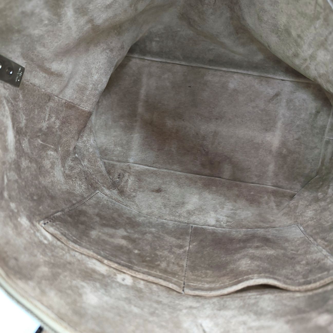 Louis Vuitton Louis Vuitton Lockit Elephant Gray Leather Tote Bag Size ONE SIZE - 6 Thumbnail
