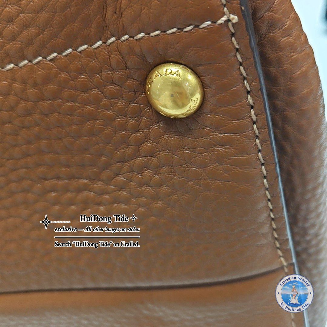 Prada Prada Brown Leather Logo Tote Bag Size ONE SIZE - 14 Thumbnail