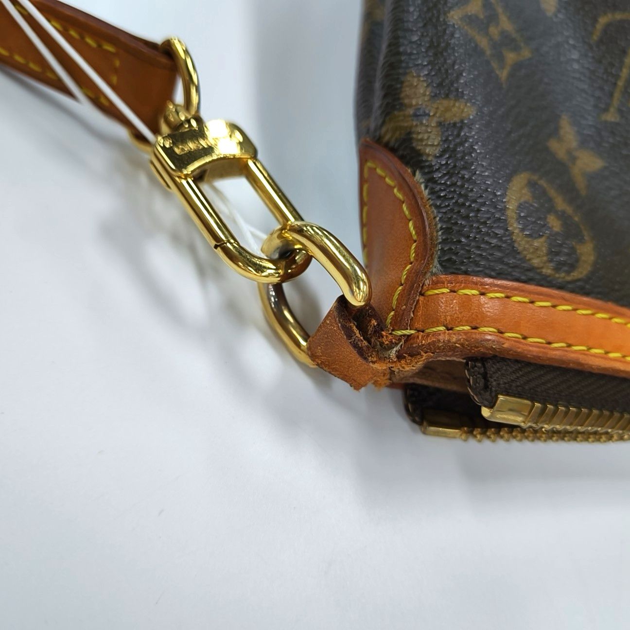 Louis Vuitton Louis Vuitton Palermo Monogram Shoulder Bag Size OS Size ONE SIZE - 17 Thumbnail