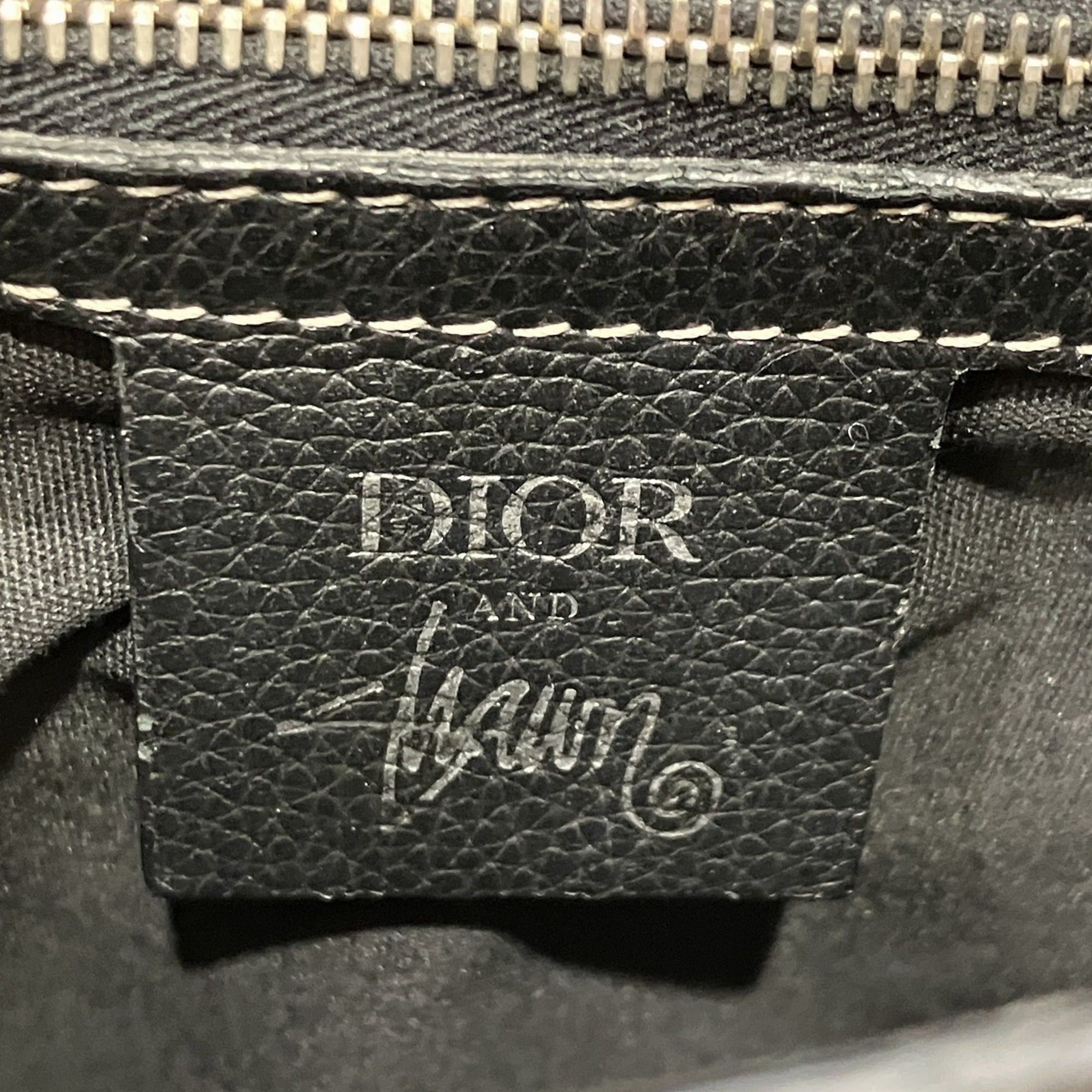 Dior Christian Dior x Shawn Stussy collaboration Saddle Bee pouch shoulder bag, leather Size ONE SIZE - 4 Thumbnail