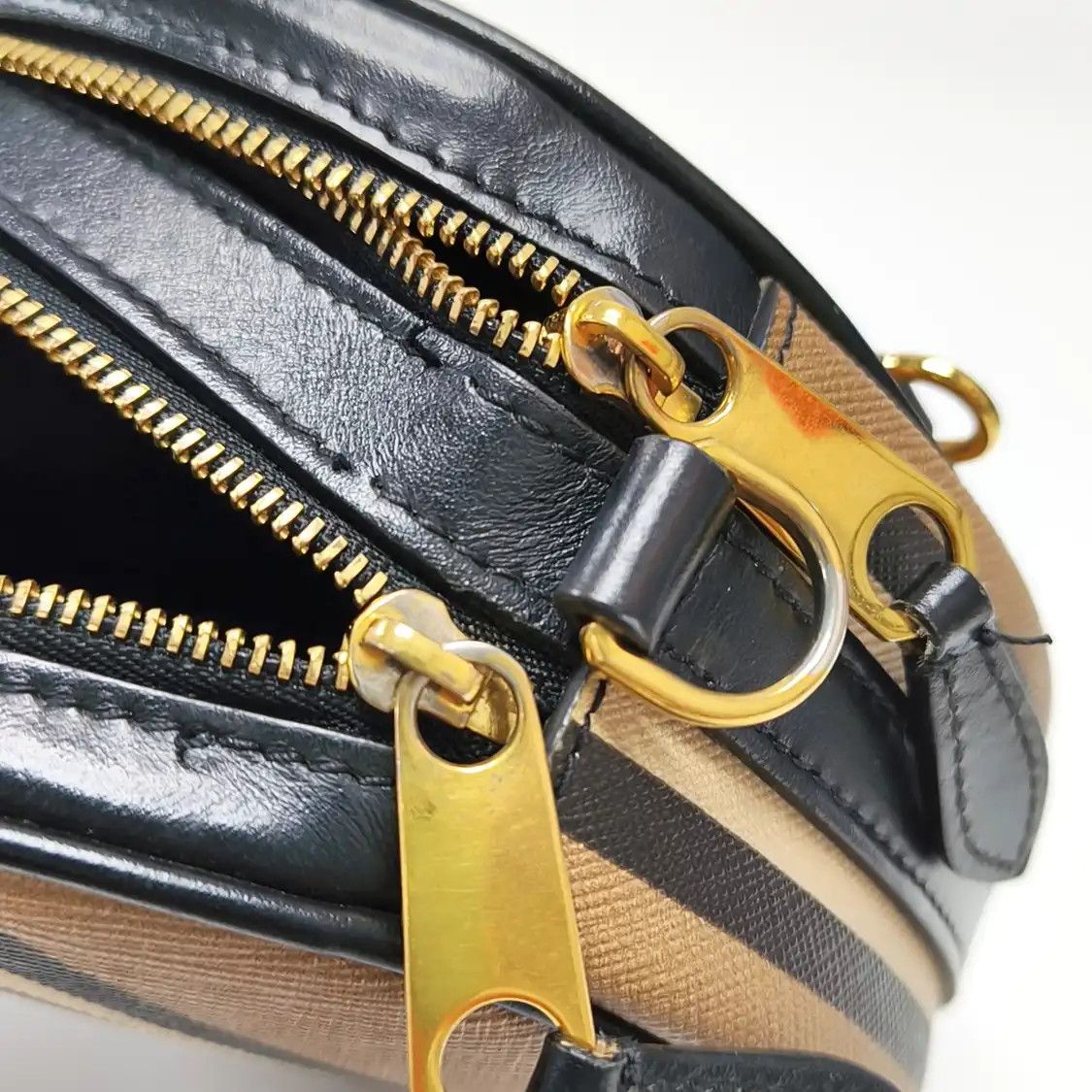 Burberry BURBERRY Louise brown coated canvas shoulder bag crossbody bag gold hardware det Size ONE SIZE - 11 Thumbnail