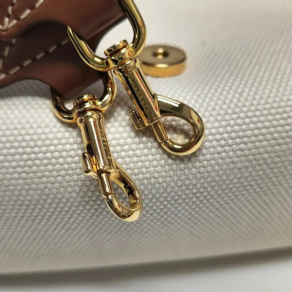 Burberry BURBERRY Horseferry Small white fabric print stud shoulder bag gold hardware det Size ONE SIZE - 11 Thumbnail
