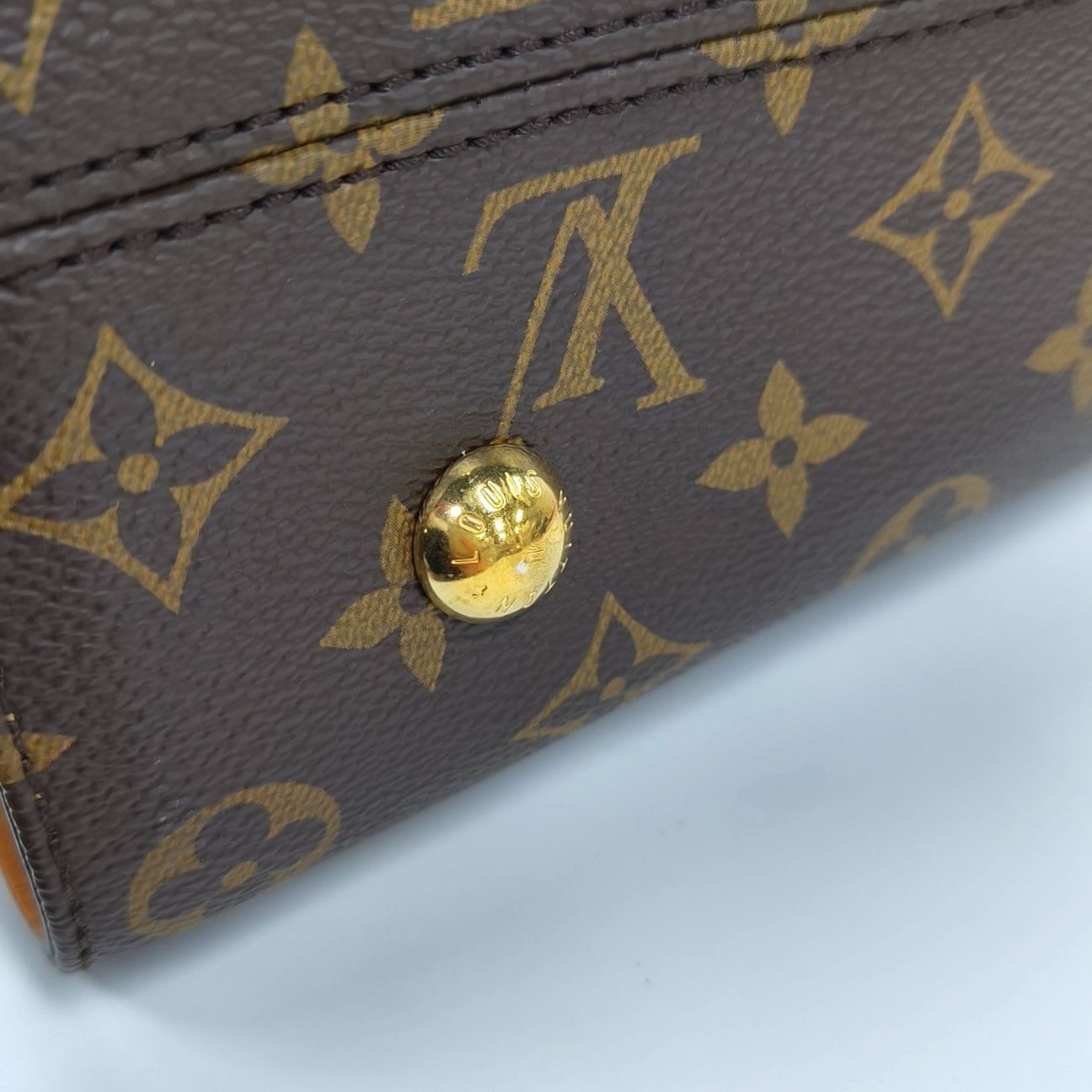 Louis Vuitton Louis Vuitton Tuileries Monogram Canvas Handbag One Size Size ONE SIZE - 10 Thumbnail