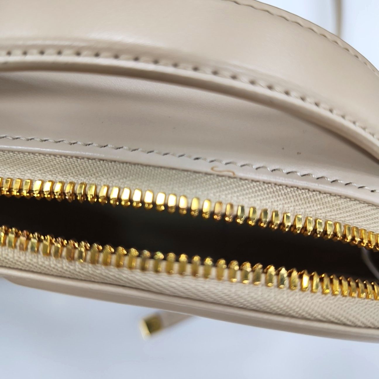 Dior Dior CD Signature Embossed Leather Shoulder Bag Size ONE SIZE - 8 Thumbnail