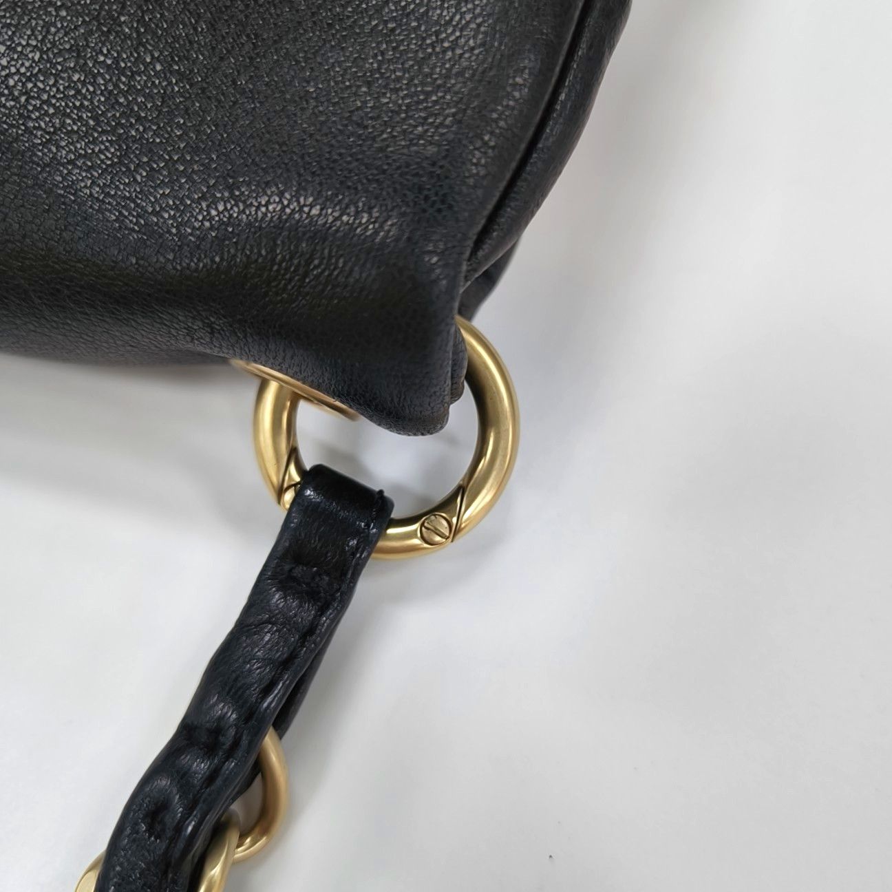 Chanel CHANEL Leather Shoulder Bag with Gold Hardware Size ONE SIZE - 11 Thumbnail