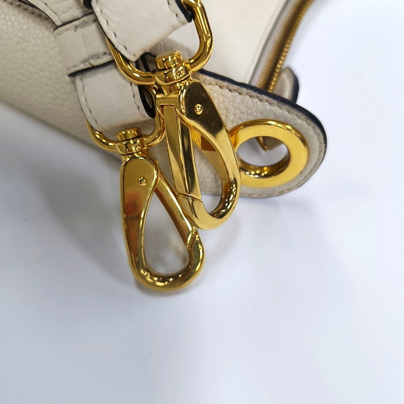 Prada Prada Pebbled Leather Shoulder Bag White Size ONE SIZE - 16 Thumbnail