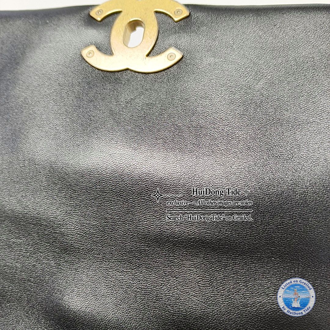 Chanel Chanel 19 Small Quilted Leather Flap Bag Black Size ONE SIZE - 9 Thumbnail