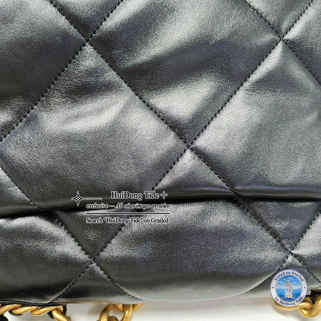 Chanel Chanel 19 Small Quilted Leather Flap Bag Black Size ONE SIZE - 10 Thumbnail