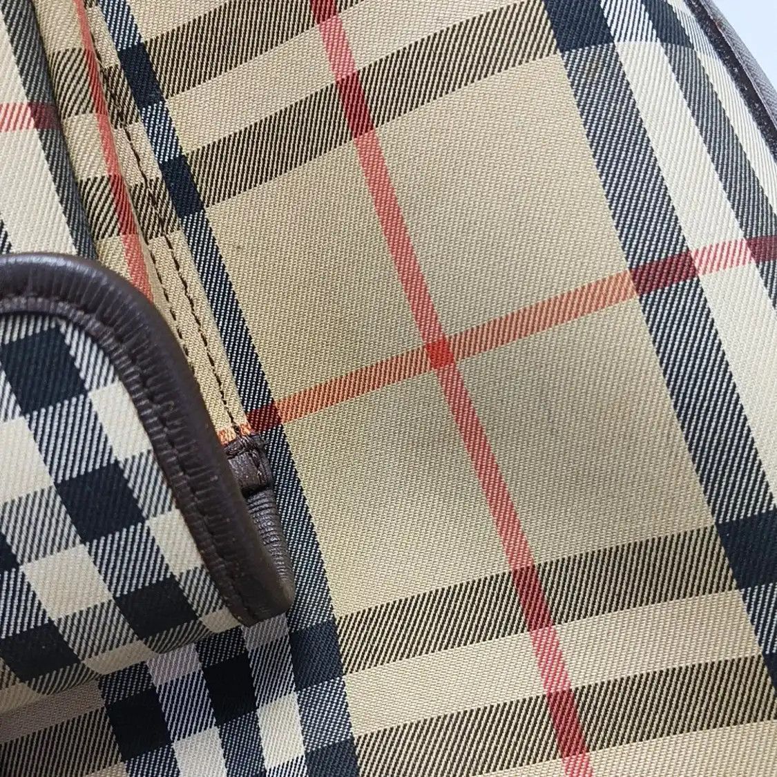 Burberry BURBERRY khaki canvas war horse plaid embossed backpack gold hardware Size ONE SIZE - 9 Thumbnail