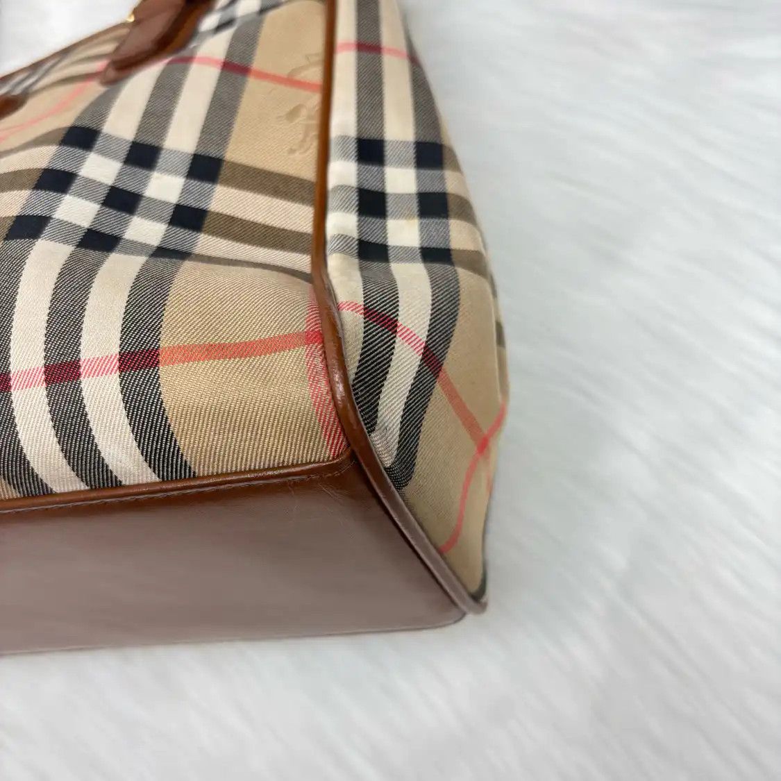 Burberry BURBERRY khaki canvas war horse plaid handbag Size ONE SIZE - 11 Thumbnail