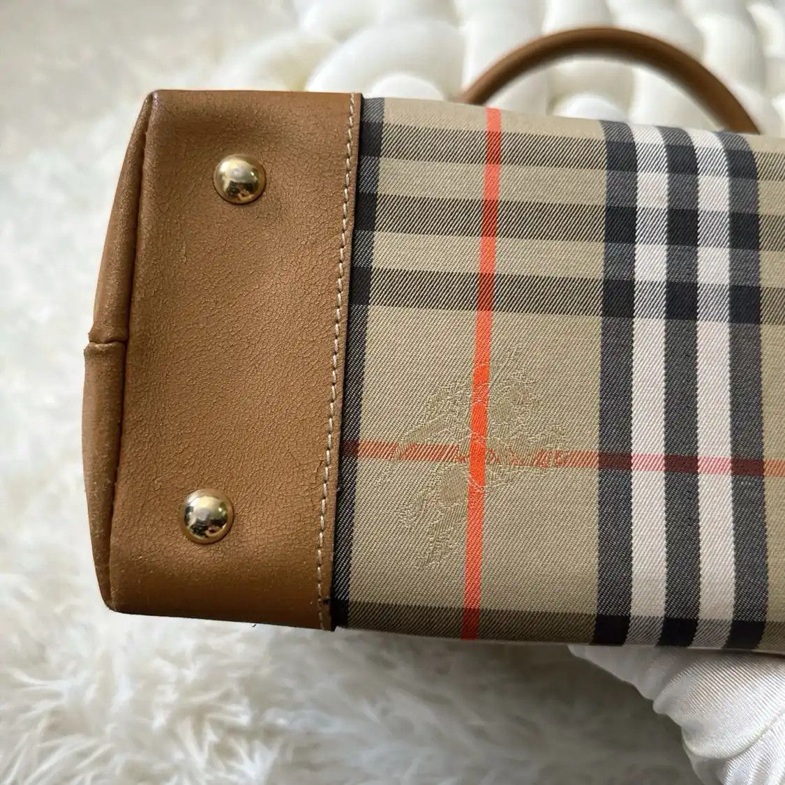 Burberry BURBERRY Nova Check khaki coated canvas war horse plaid handbag gold hardware Size ONE SIZE - 5 Thumbnail