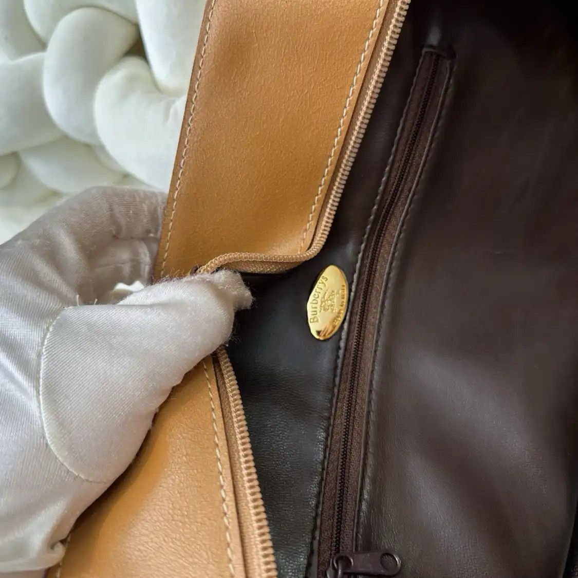 Burberry BURBERRY Nova Check khaki coated canvas war horse plaid handbag gold hardware Size ONE SIZE - 4 Thumbnail