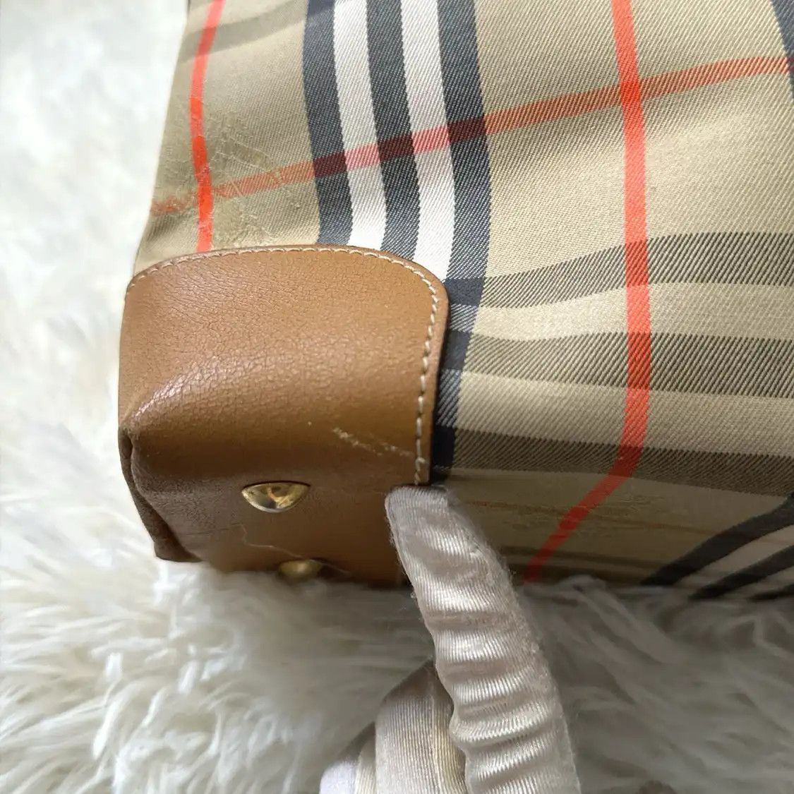 Burberry BURBERRY Nova Check khaki coated canvas war horse plaid handbag gold hardware Size ONE SIZE - 11 Thumbnail