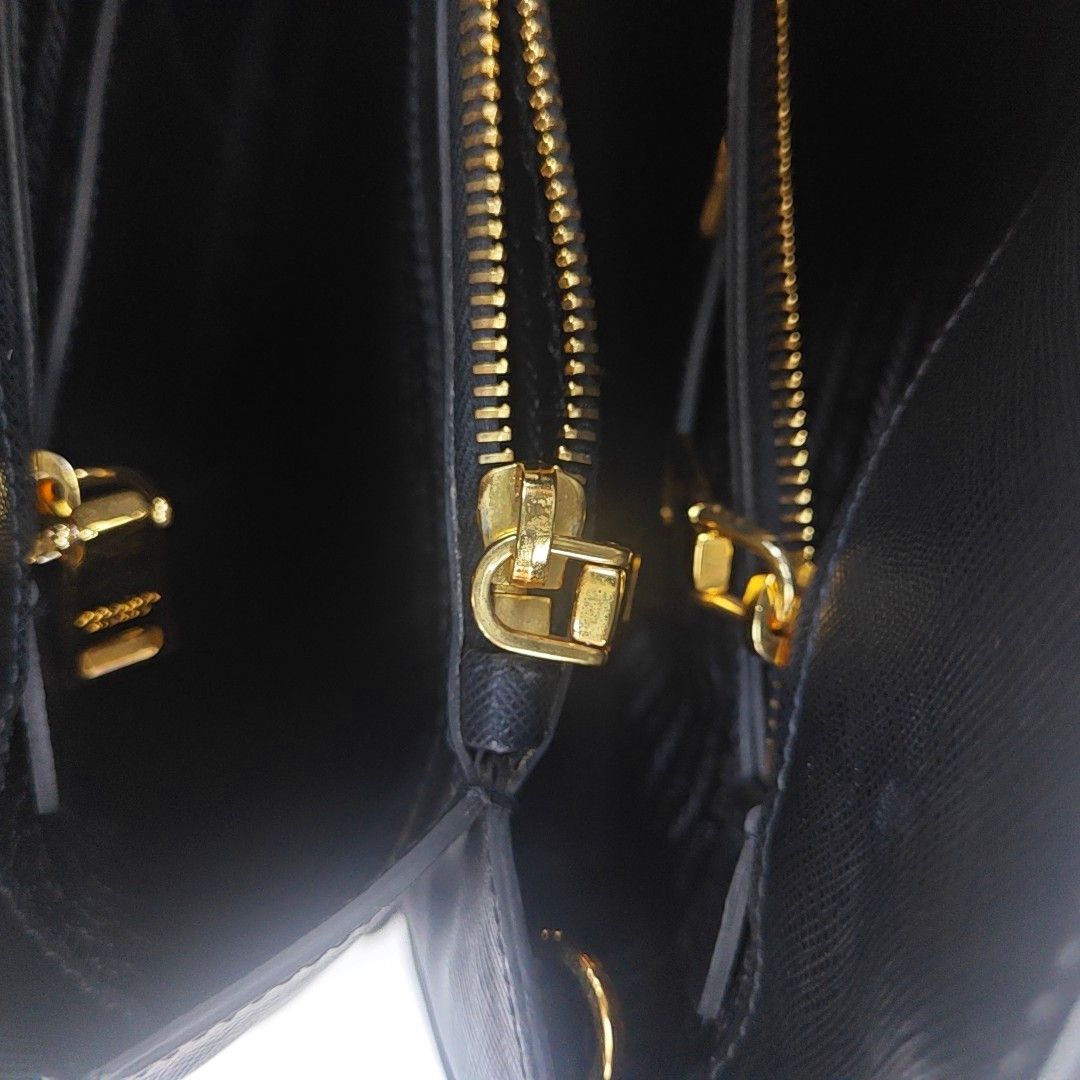 Prada Prada Promenade Saffiano Leather Handle Bag Black Size ONE SIZE - 14 Thumbnail