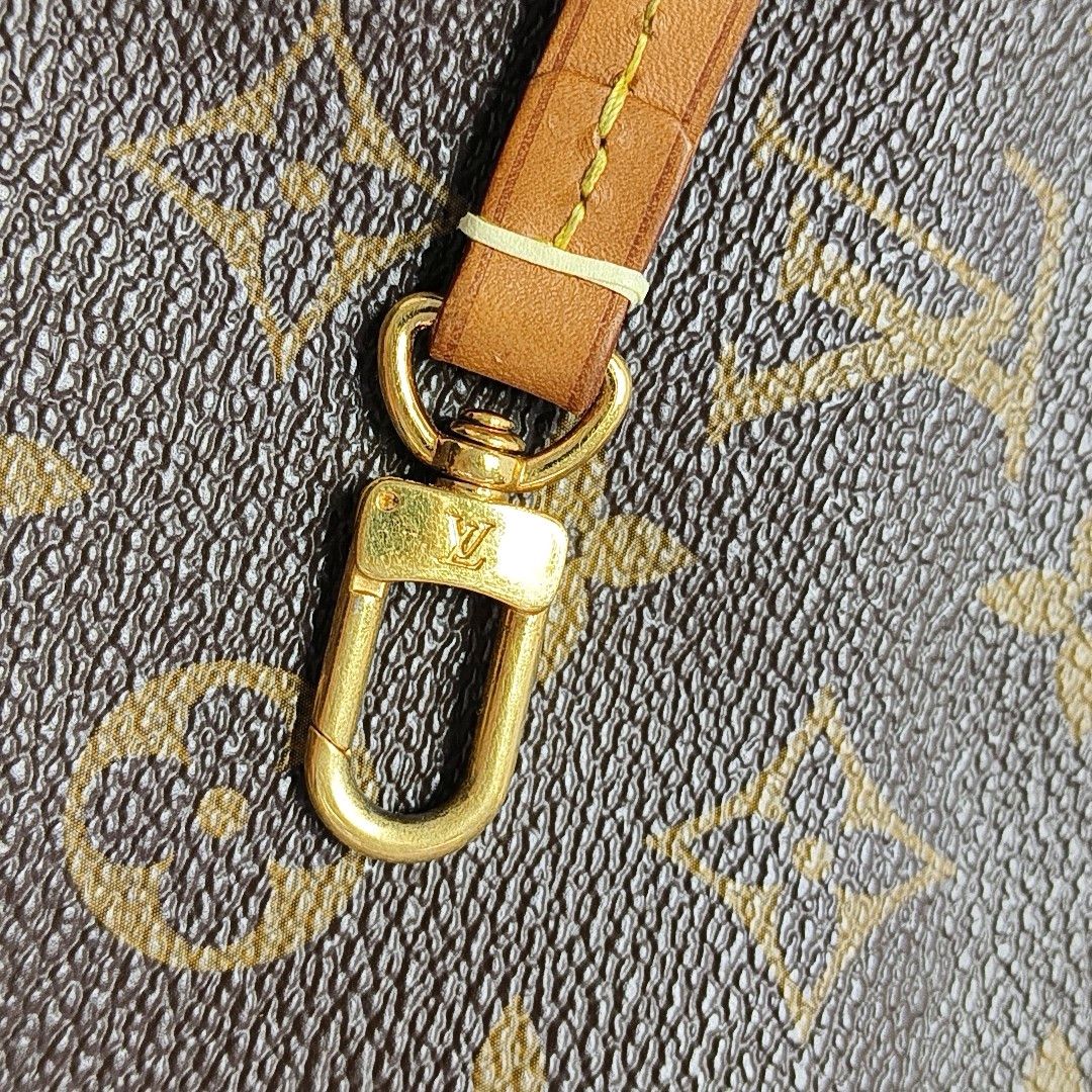 Louis Vuitton Louis Vuitton Favorite Monogram Canvas Shoulder Bag Size ONE SIZE - 13 Thumbnail