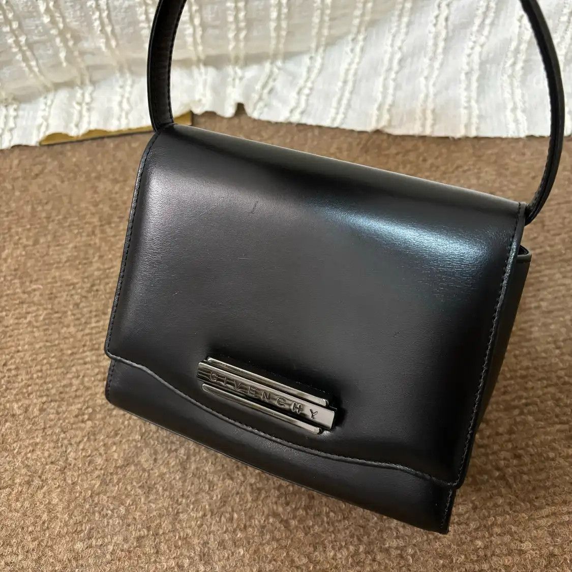 Givenchy GIVENCHY black leather shoulder bag detachable strap Size ONE SIZE - 4 Thumbnail