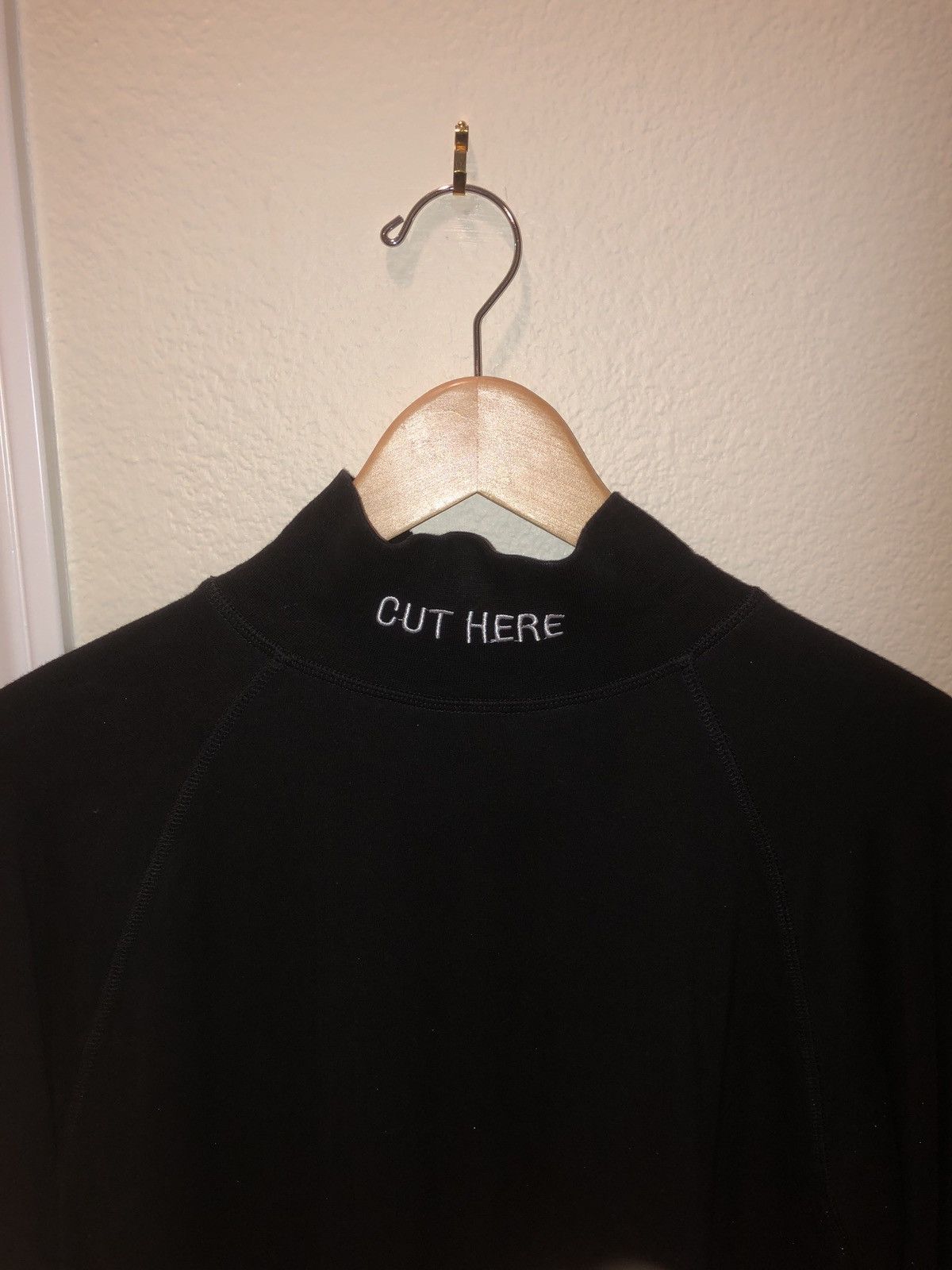 Vetememes × Vetements Vetememes cut here turtleneck | Grailed