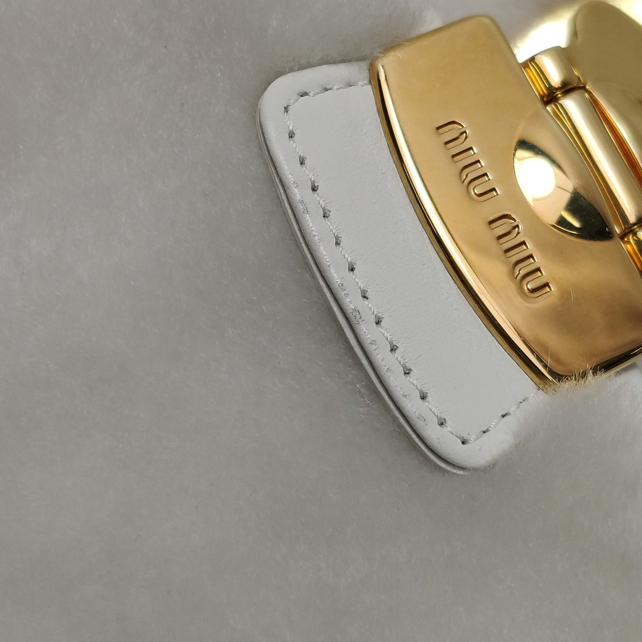 Miu Miu Miu Miu Shearling Matelasse Handle Bag Size ONE SIZE - 14 Thumbnail