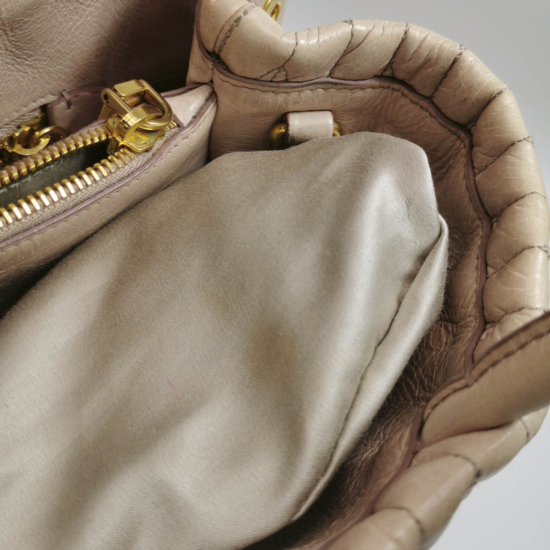 Miu Miu Miu Miu Quilted Leather Handle Bag Beige Size ONE SIZE - 10 Thumbnail