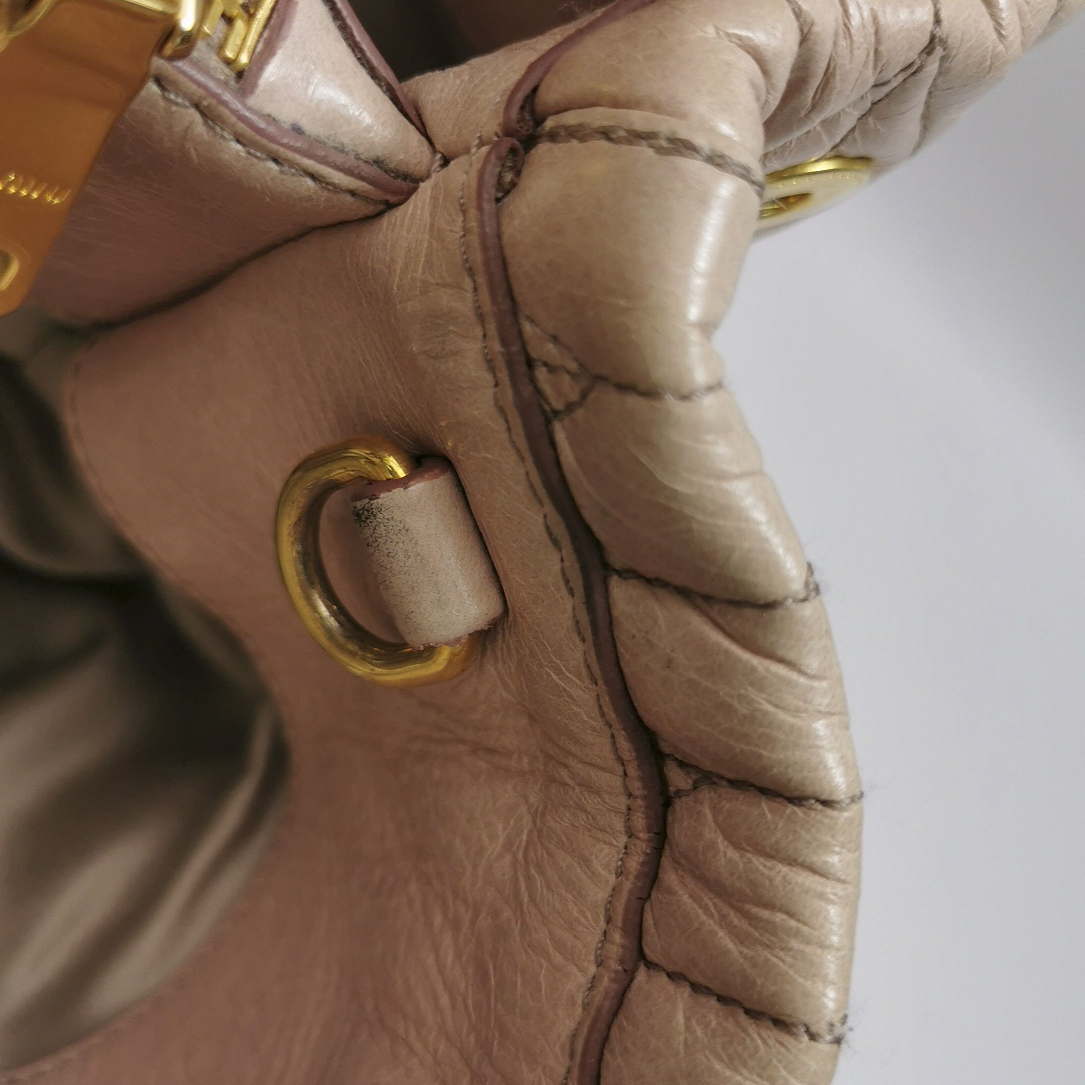Miu Miu Miu Miu Quilted Leather Handle Bag Beige Size ONE SIZE - 20 Thumbnail