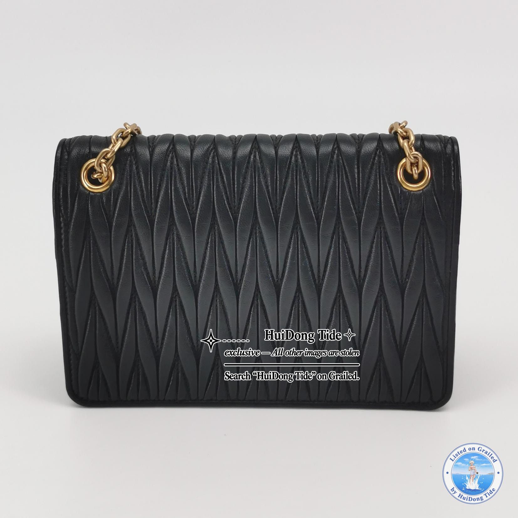 Miu Miu Miu Miu Matelassé Leather Shoulder Bag Size ONE SIZE - 5 Thumbnail