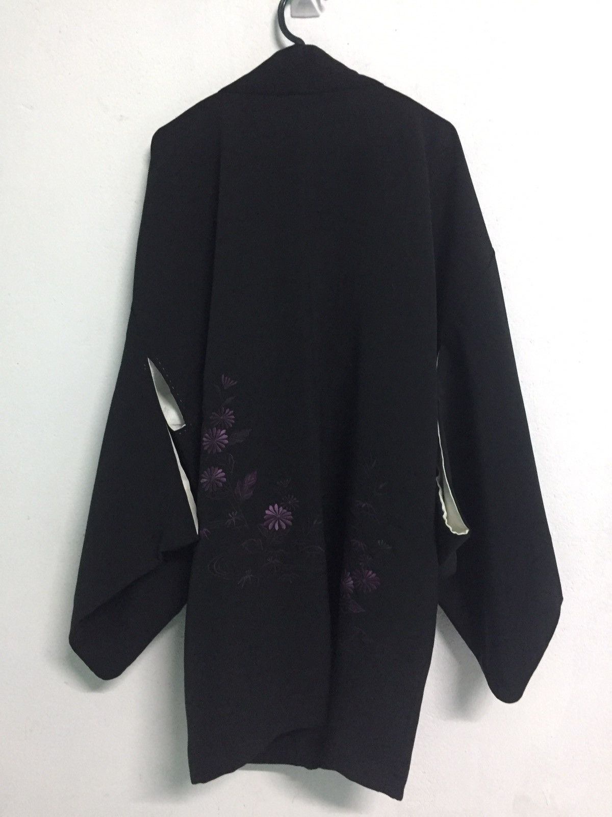 Japanese Brand Japanese Kimono with Beautiful Purple Flower Decoration🔥🔥 Size US L / EU 52-54 / 3 - 2 Thumbnail